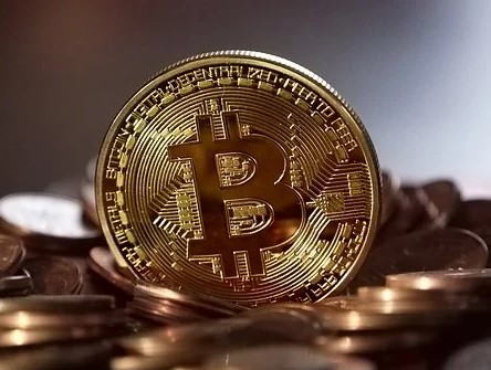 earn bitcoins free