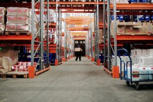 working-through-labour-shortages-on-warehouse-and-logistics